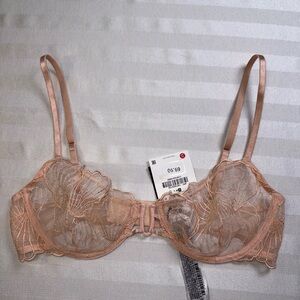 Zara Lingerie Wired Lace Bra Peach Sz Small NWT
